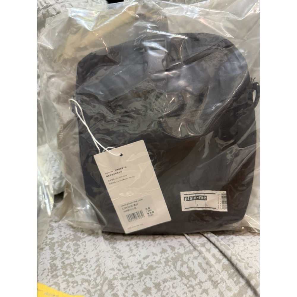 😊全新 plain-me經典旅行小包 卡其/黑/霧藍/櫻花粉 旅行包 plain me 小包 隨身包 護照包 旅行小包-細節圖3