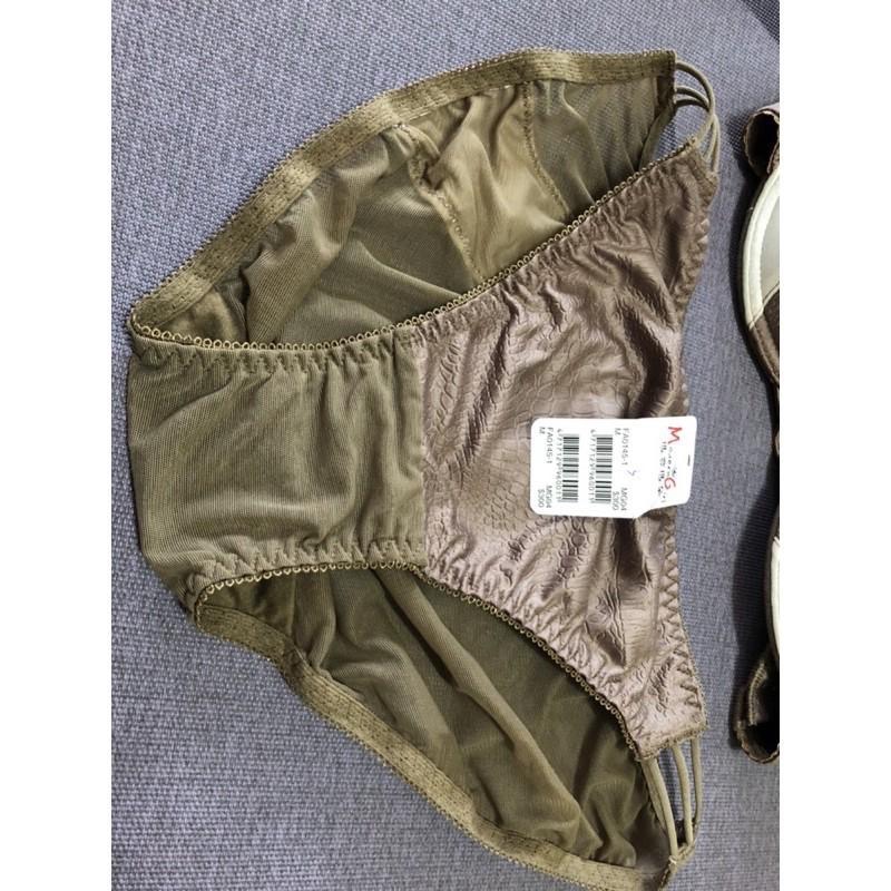 全新 一件 曼黛瑪璉 內衣褲👙 套組 咖啡色 四排扣 內衣 內褲 尺寸M 70B-細節圖2