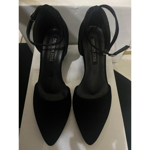 轉售 全新 黑色絨中跟鞋 尺寸22.5 跟鞋 女鞋 尖頭跟鞋 中跟鞋 黑色款