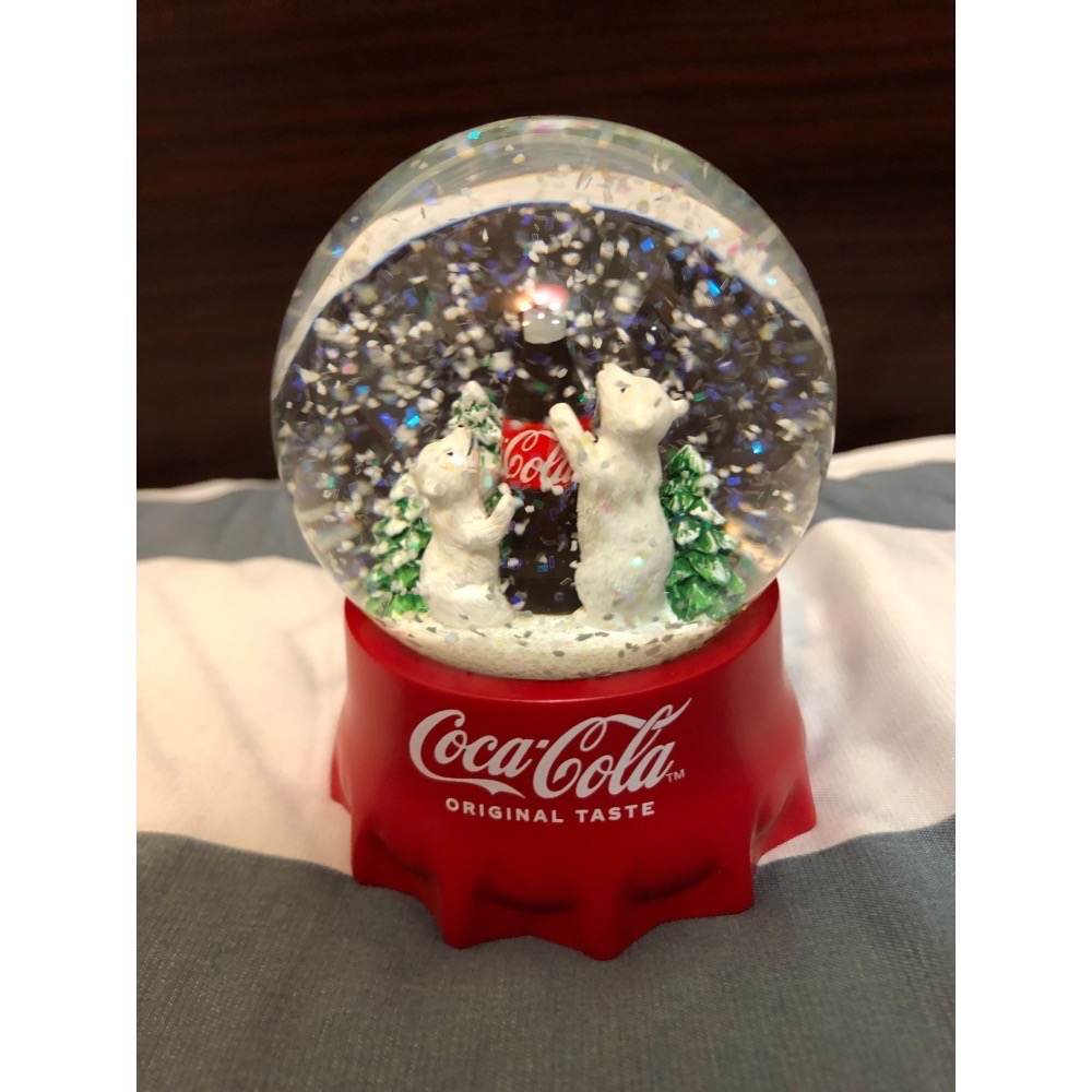 現貨全新❤️ 2023耶誕限定可口可樂水晶球 水晶球 聖誕節交換禮物 耶誕水晶球 聖誕樹🎄北極熊-細節圖9