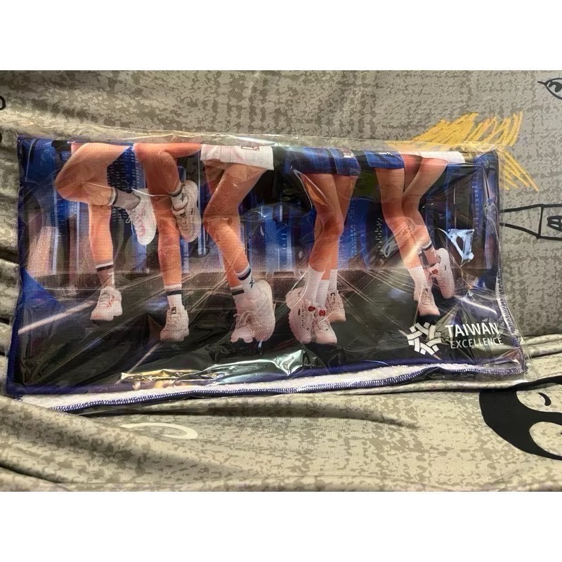 全新 2024中華職棒明星賽周邊商品 毛巾/零錢包/飲料提袋/環保杯/望遠鏡 中職 球員毛巾 Taiwan錢包 一粒-細節圖6