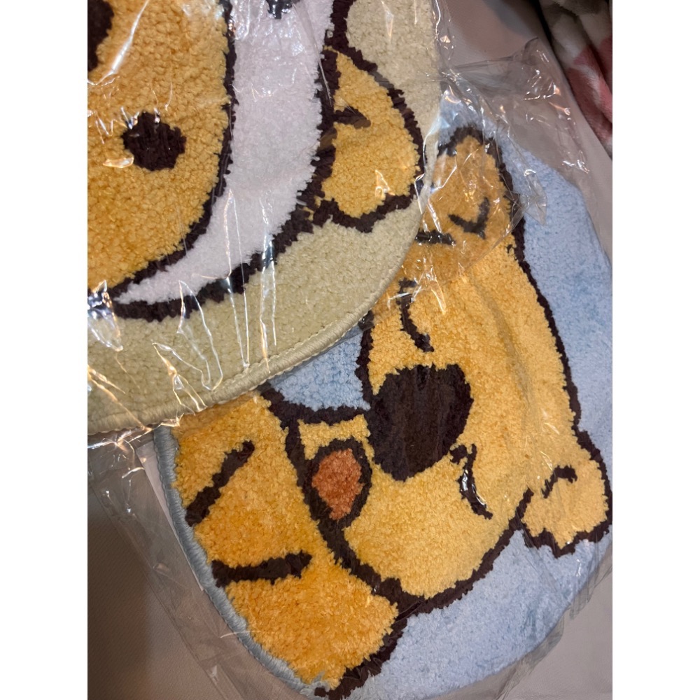 全新現貨 樂天小熊餅乾地墊 藍色款/黃色款 睡覺款 吃包子款 地墊 腳踏墊 小熊地墊 吸水腳踏墊-細節圖6