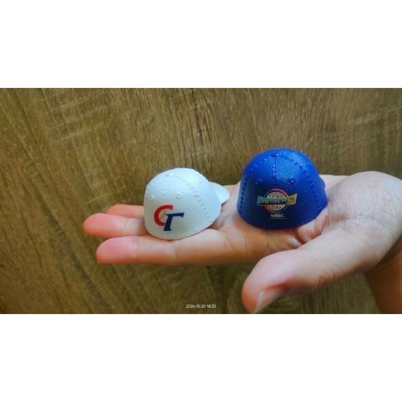 全新現貨 全家 P12中華隊 捏捏球/造型杯塞/瓶蓋扣帽子 球衣/棒球 中華隊球衣塞 棒球帽瓶蓋扣 杯塞 造型塞 瓶蓋扣-細節圖3