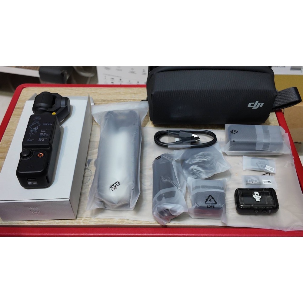 全新轉售 DJI OSMO Pocket 3 全能套裝 手持口袋攝影機 攝影機 YouTuber神器 攝影/拍照 錄影機-細節圖4