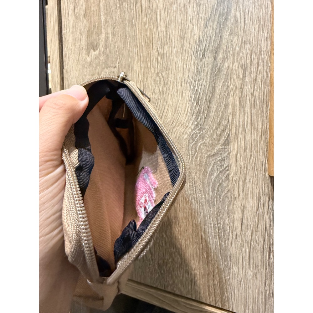 轉售全新 hahababy毛巾繡收納袋 肌肉猴子/粉忍者貓貓 臺灣製造🇹🇼 手作收納袋 拉鏈收納 行動電源收納包 小-細節圖3