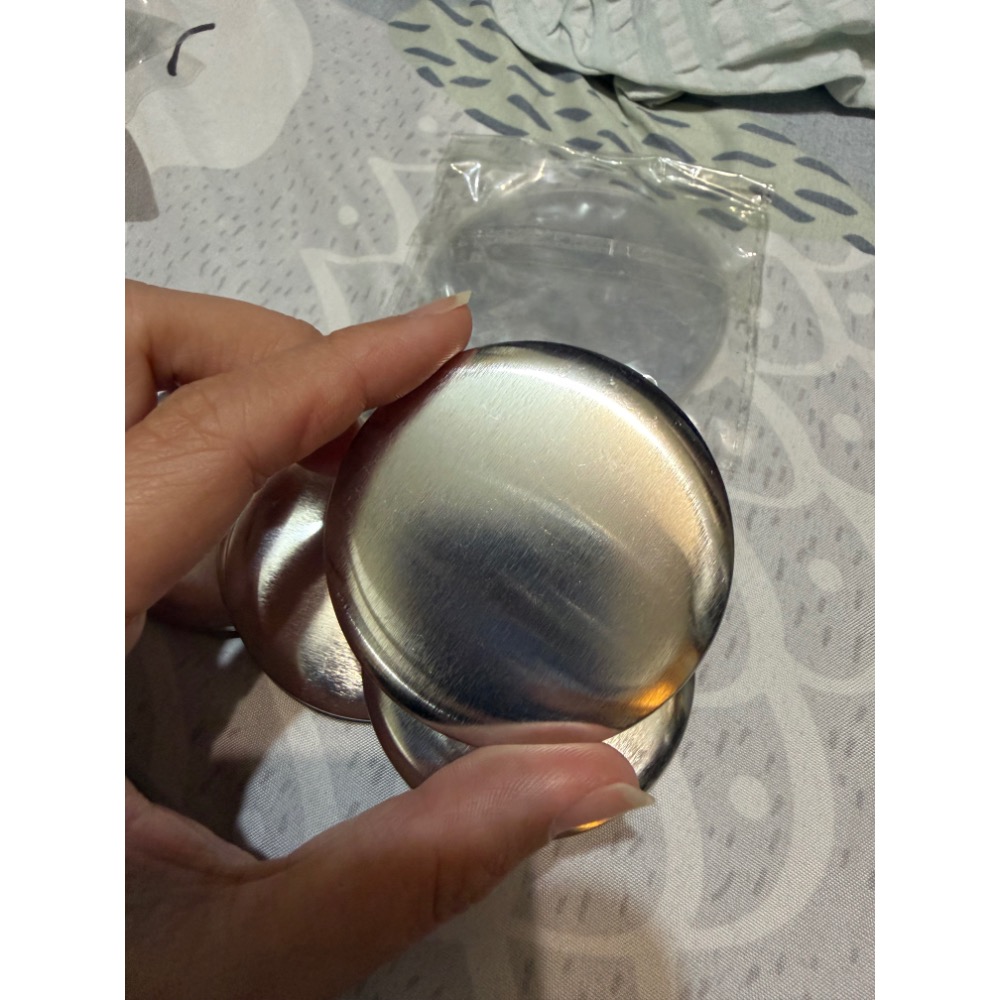 全新 58mm胸章圓鐵蓋 耗材 「只有圓鐵蓋+塑膠膜」 10入 需要機器才能用 練習耗材 徽章耗材 鐵蓋 58mm鐵蓋-細節圖2