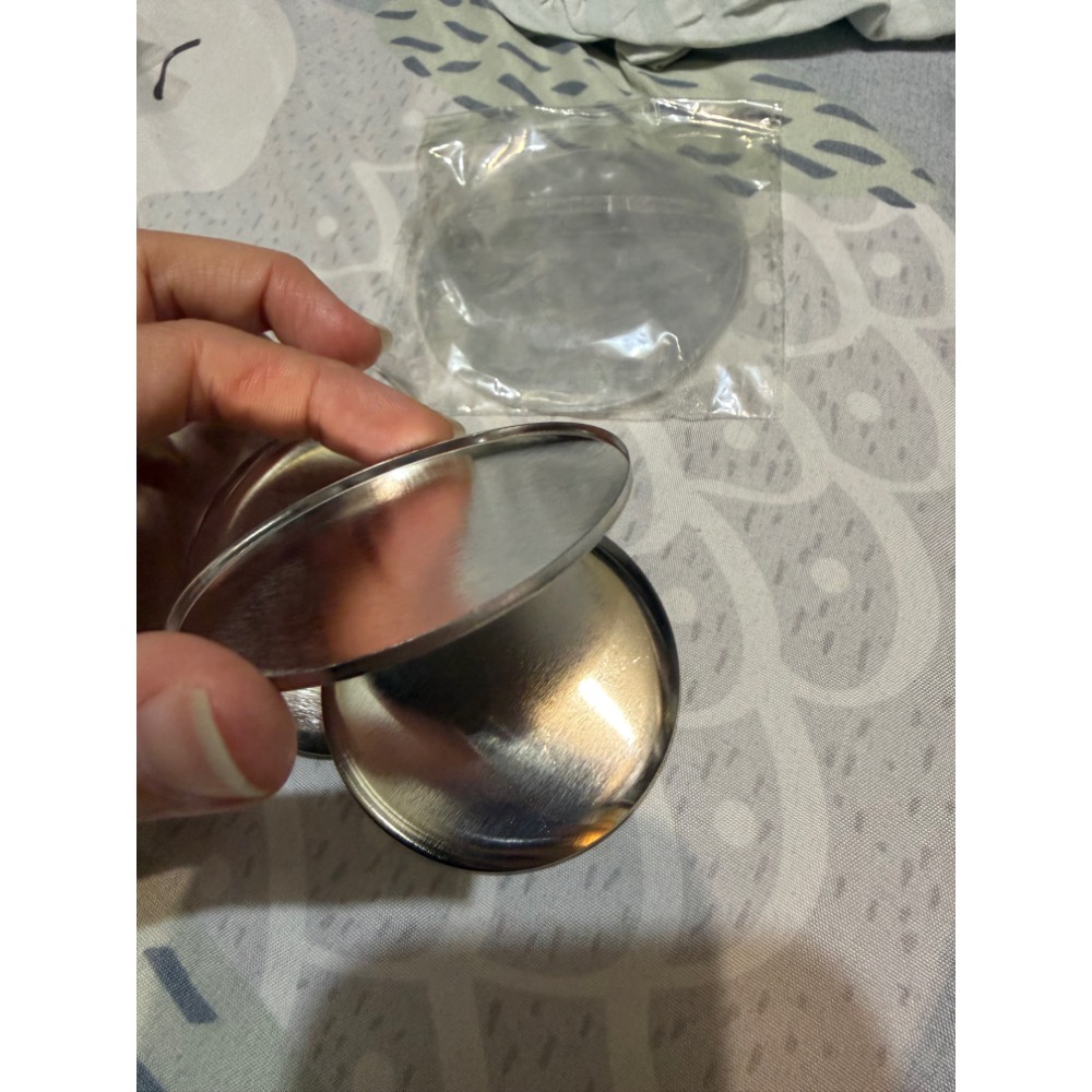全新 58mm胸章圓鐵蓋 耗材 「只有圓鐵蓋+塑膠膜」 10入 需要機器才能用 練習耗材 徽章耗材 鐵蓋 58mm鐵蓋-細節圖3