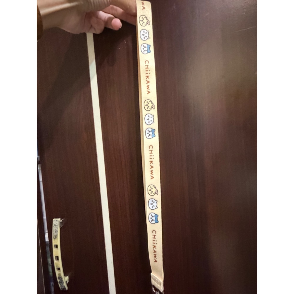 二手 無包裝 吉伊卡哇CHiiKAWA掛繩 證件掛繩 頸掛繩 識別證掛繩 掛繩 頸部掛繩 掛鈎 吉伊卡哇-細節圖3