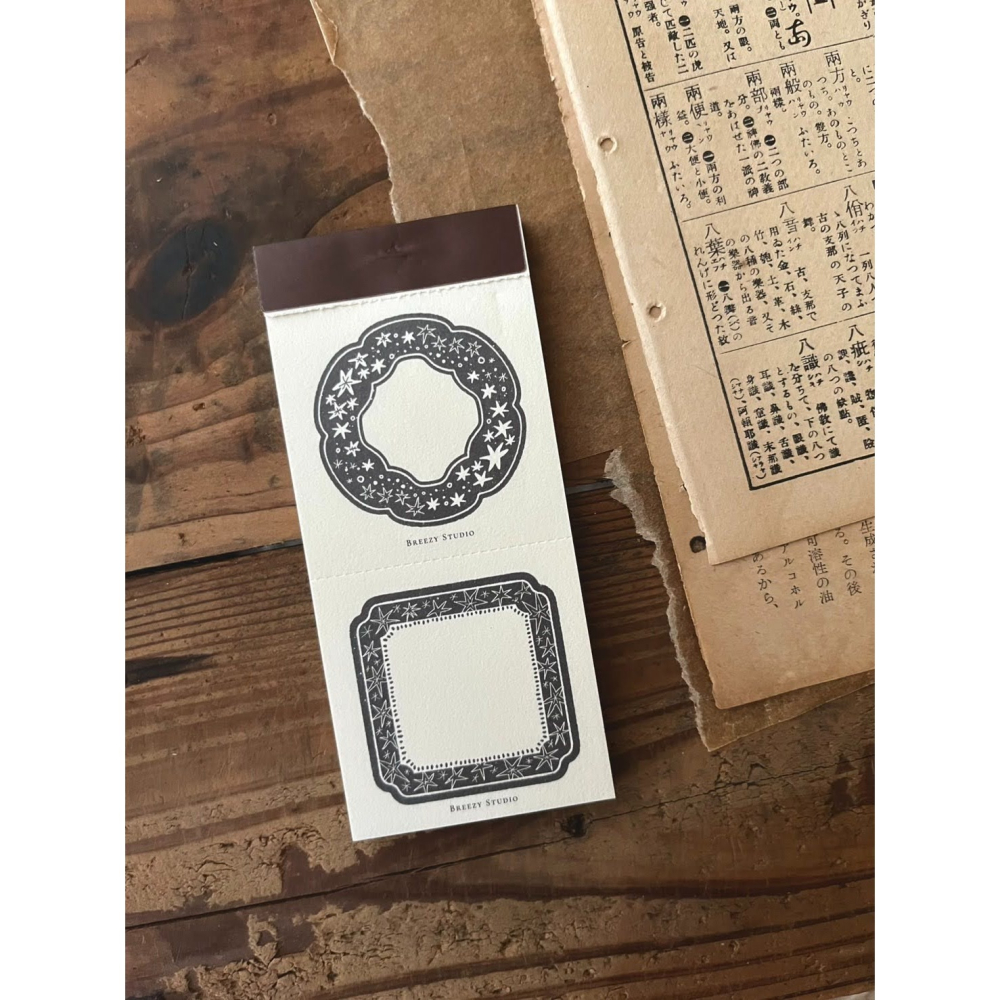 【2款】微瘋畫室「花綵Floral wreath/星灯Star light」便箋本【立夏手帳生活】-細節圖5