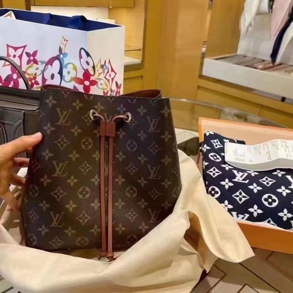 二手【現貨】LV老花NEONOE水桶包焦糖色手提單肩包女包棕桶M44887-細節圖2