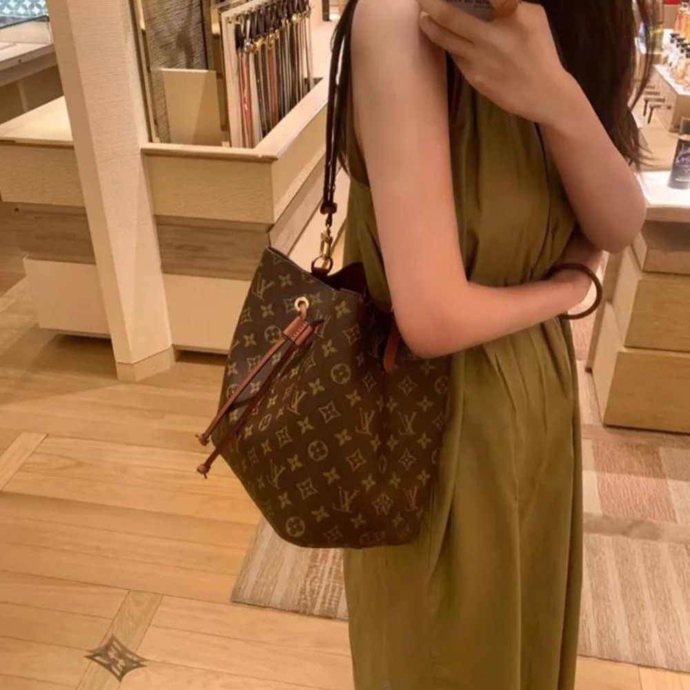 二手【現貨】LV老花NEONOE水桶包焦糖色手提單肩包女包棕桶M44887-細節圖4