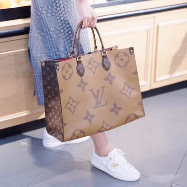 M46270 ONTHEGO Small handbag (exclusive in China) – Louis Vuitton