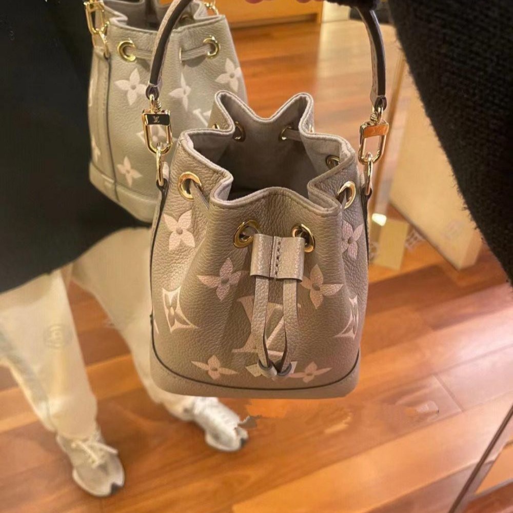 二手LV路易威登女包大象灰NANO NOE壓紋小水桶包迷你斜挎單肩包M46291-細節圖6