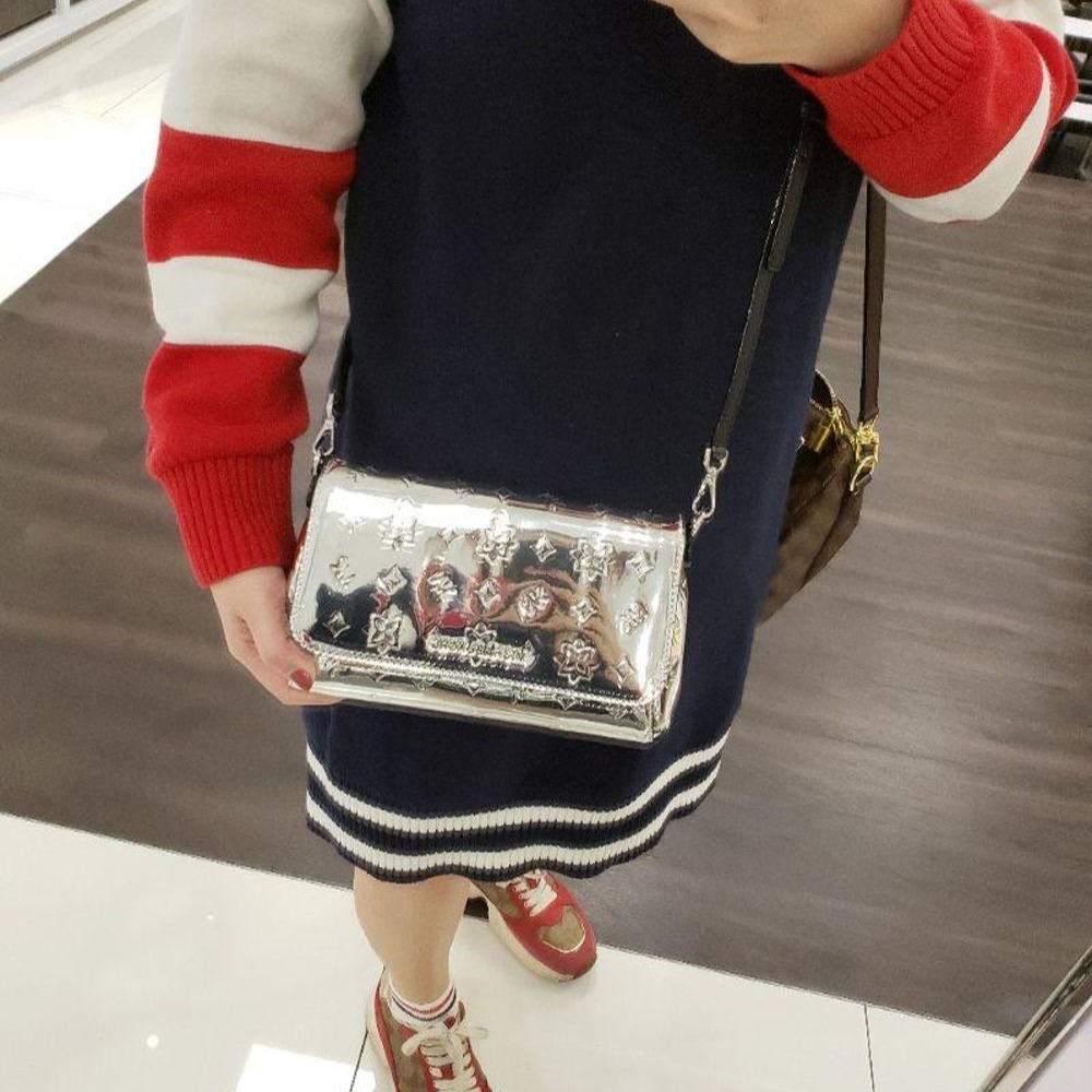 二手MK 新款 女包 印花logo鏡面 斜挎包 休閑包 LV同款 單肩包-細節圖6