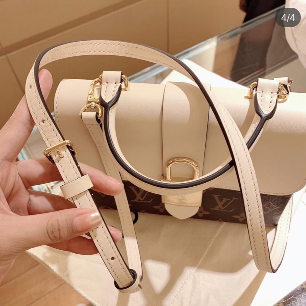 二手LV路易威登女包locky BB郵差包拼色老花鎖頭白色斜挎包M44141爆款-細節圖2