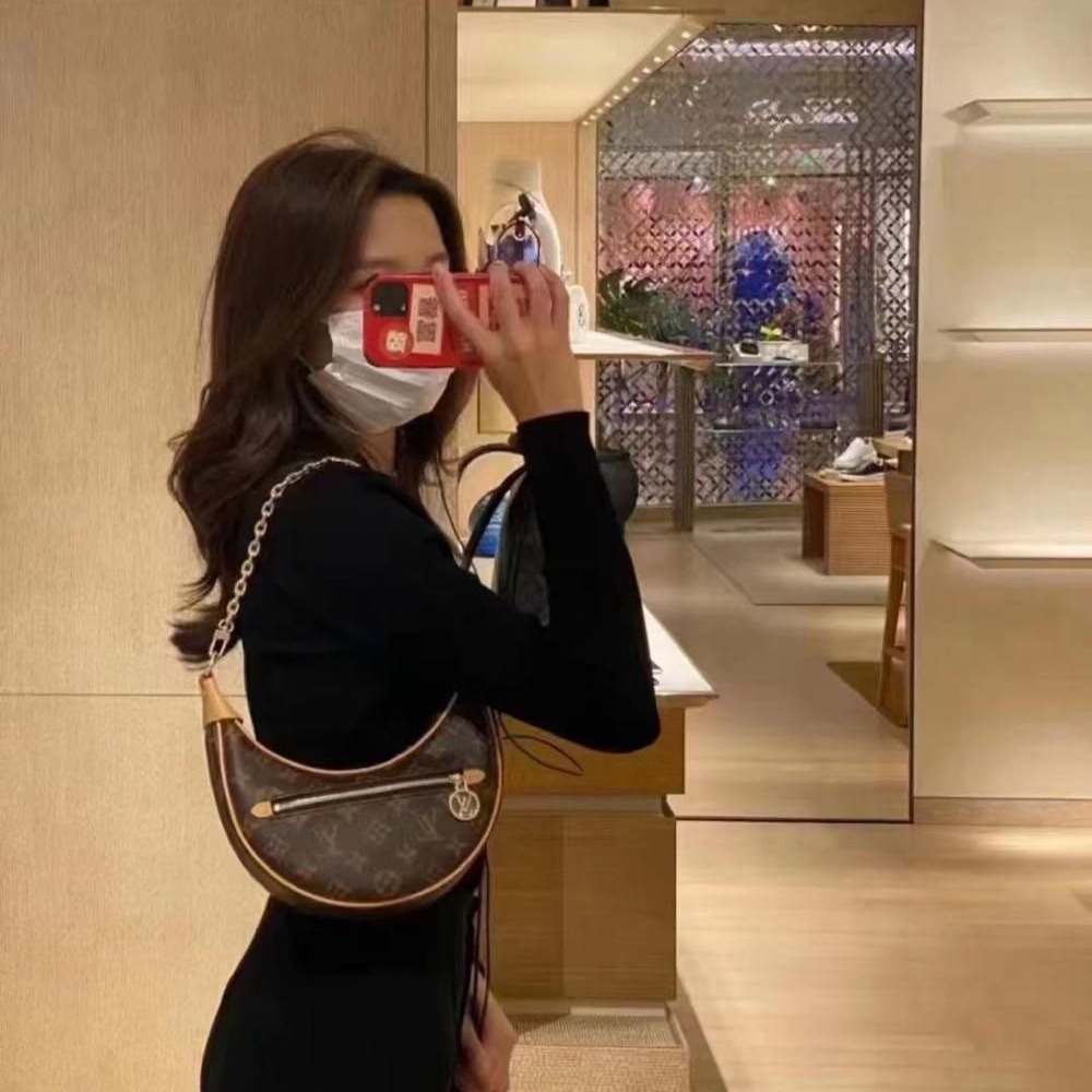 二手LV路易威登女包LOOP復古月亮包豌豆包鏈條單肩斜挎包M81098爆款-細節圖3