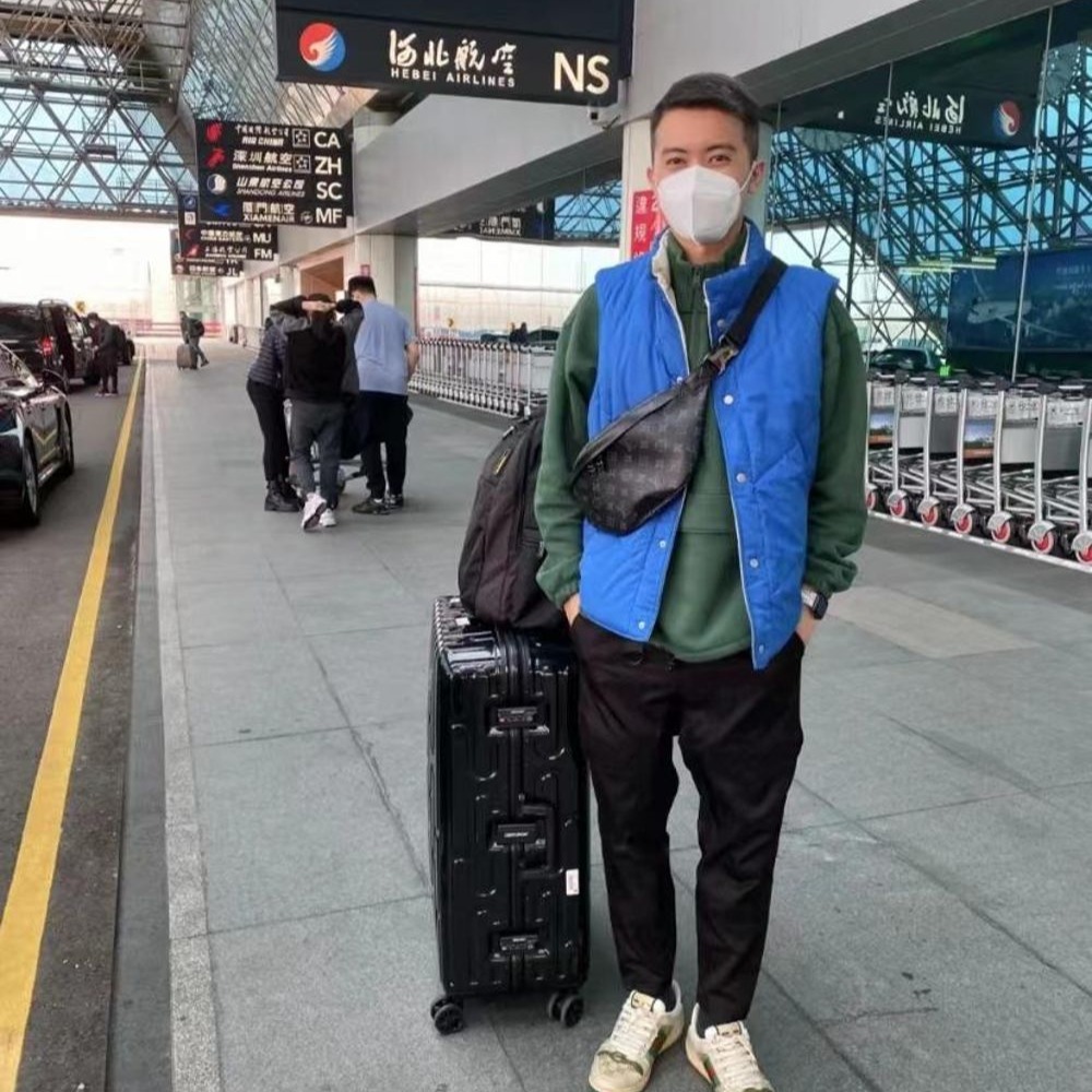 二手LV/路易威登22秋冬新款男士黑灰色帆布老花/黑色牛皮混紡斜挎腰包-細節圖2