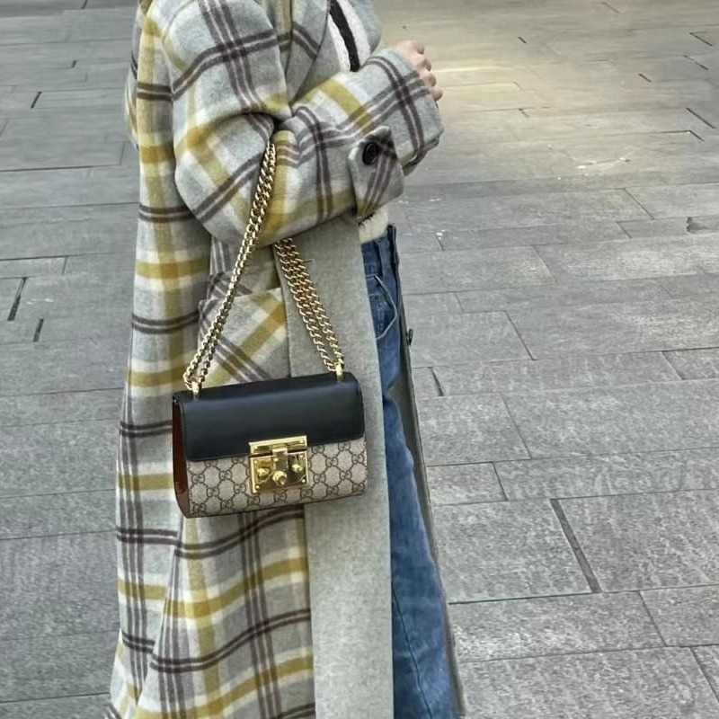 二手99新GUCCI/古馳新款 小號PADLOCK女士黑金帆布牛皮金屬鎖扣鏈條單肩包-細節圖3
