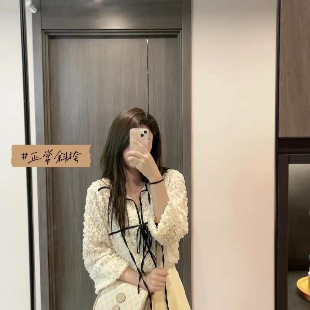 二手99新GUCCI古馳男女士迷你米白色老花帆布圓標金扣翻蓋單肩包-細節圖4