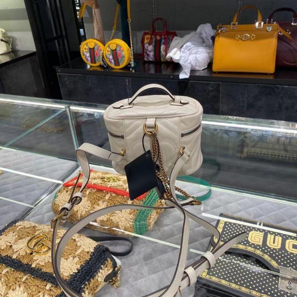 二手99新GUCCI/古馳盒子包 白色marmont鏈條斜挎雙肩化妝包-細節圖3