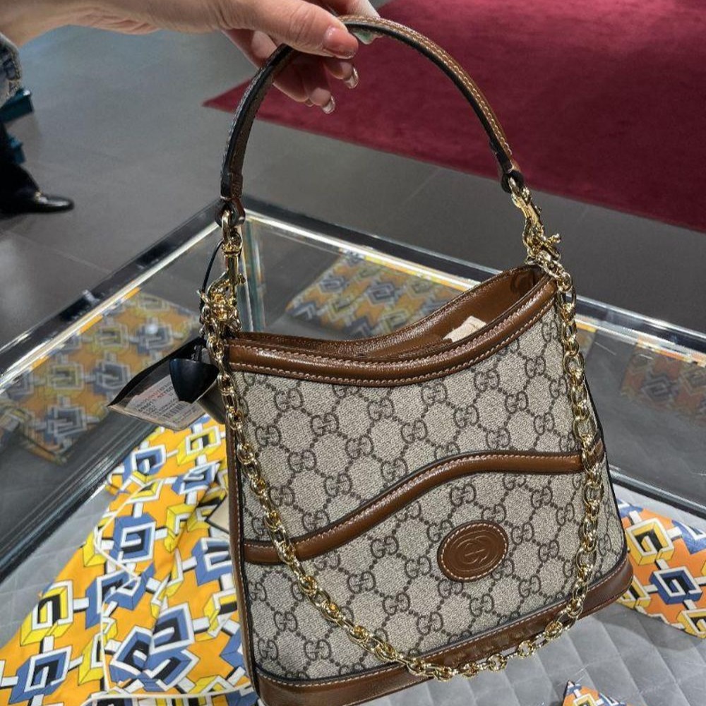 二手99新GUCCI 古馳女包經典老花Logo扁水桶包帆布牛皮鏈條單肩包手提包-細節圖2