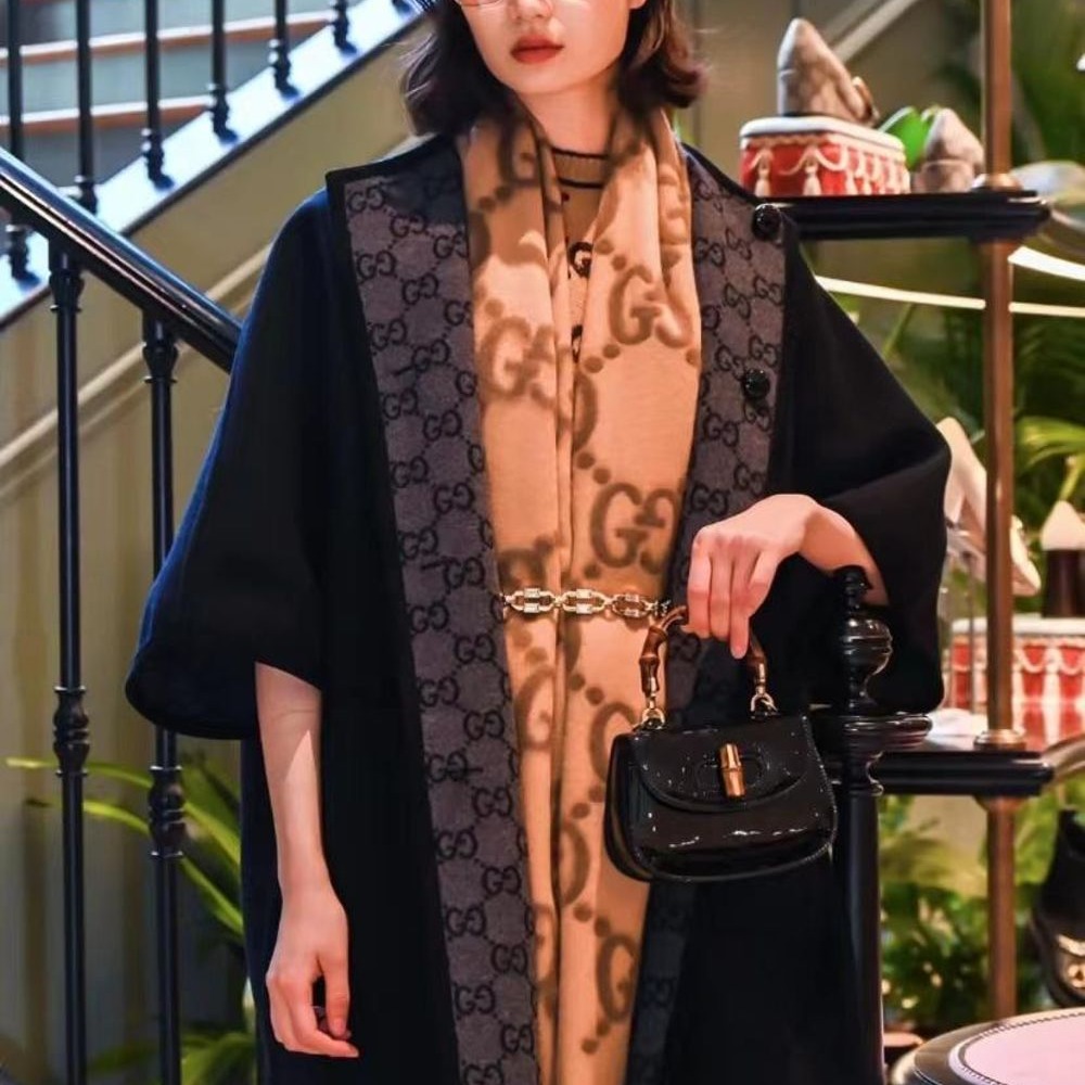 二手99新 GUCCI古馳23新款Bamboo 1947系列女士迷你黑色漆皮單肩手提包-細節圖2