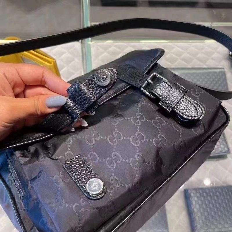 二手99Gucci古馳男包 滿標印花郵差包 老花暗紋公文包 單肩斜挎包-細節圖5