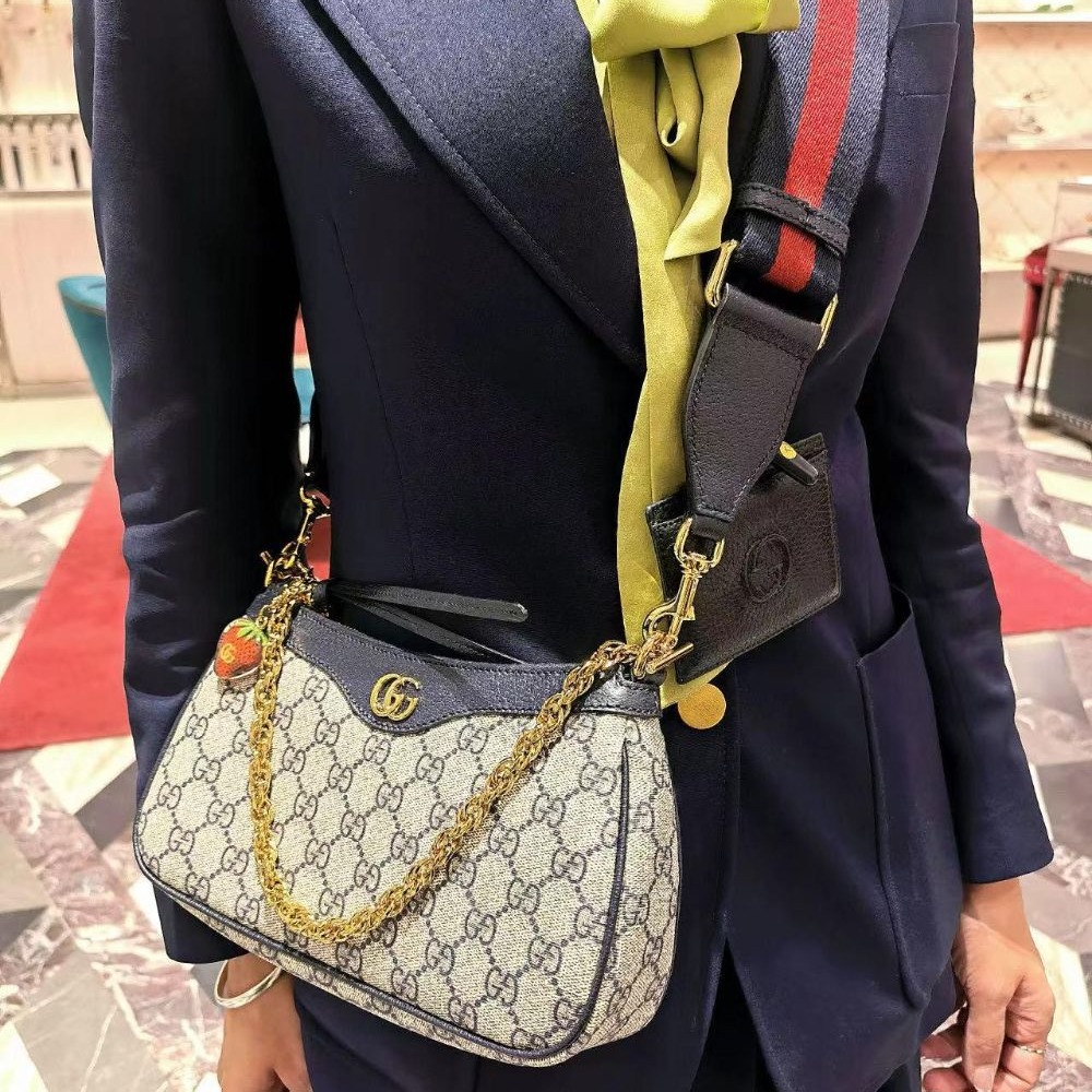 二手99新Gucci女包老花草莓腋下包Ophidia系列小號斜挎單肩包735132-細節圖2