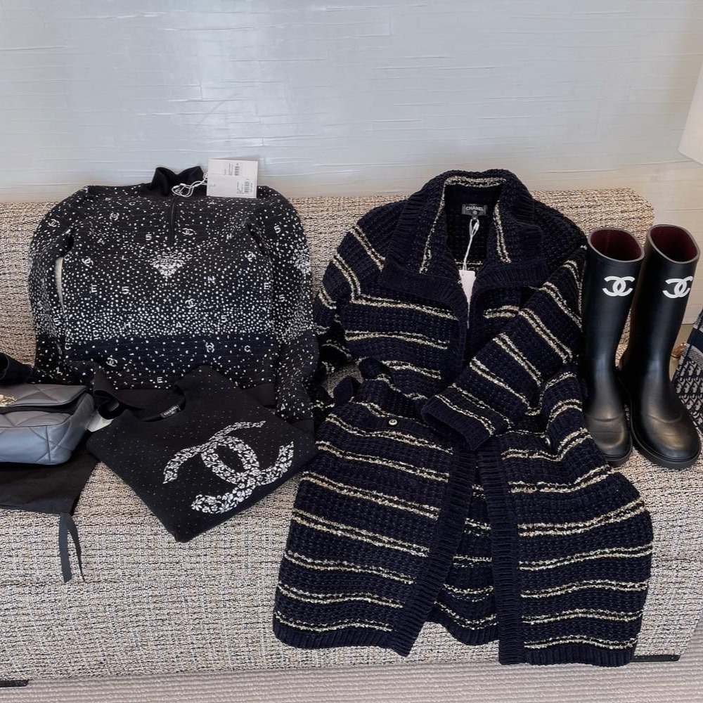 二手Chanel 女包 香奈兒19深灰色金扣小號經典款女士手提包-細節圖5