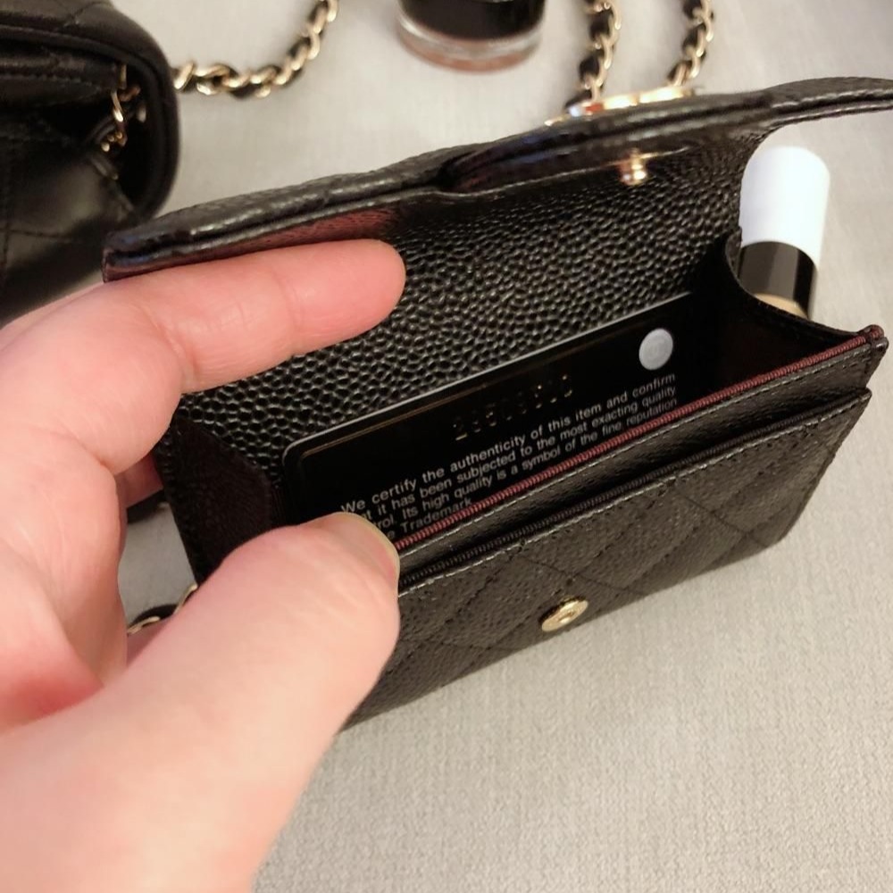 二手99Chanel 黑金/銀卡包 香奈兒 黑色荔枝紋皮萬年經典款按扣迷你卡包-細節圖2