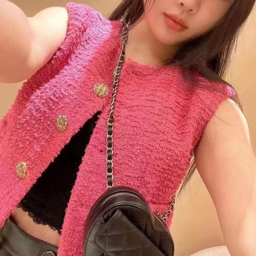 二手Chanel 香奈兒 經典爆款22s 黑金 mini愛心項鏈包 腰包 耳機包-細節圖3