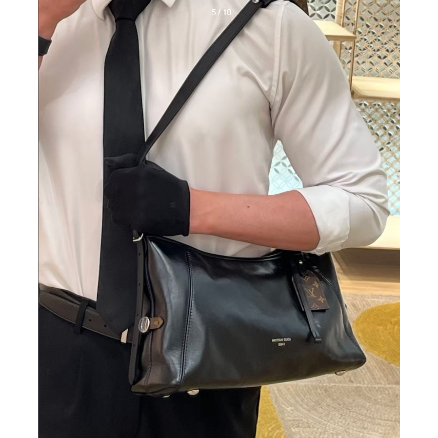幾乎全新LV*Carryall系列M28160單肩手提袋黑色-細節圖3