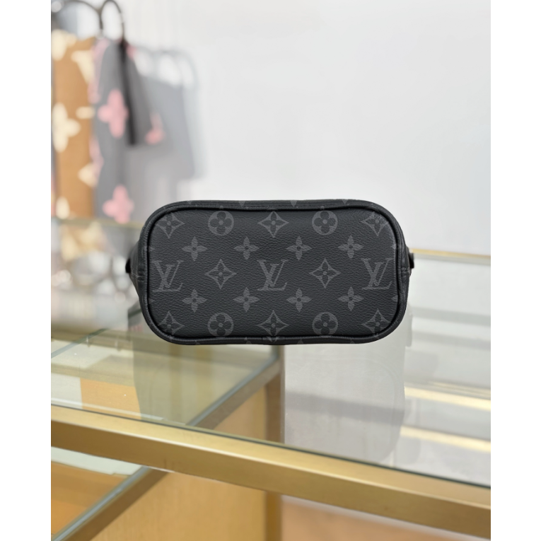 二手Louis Vuitton 新款女包Neverfull BB 黑花通勤包 M15210-細節圖7