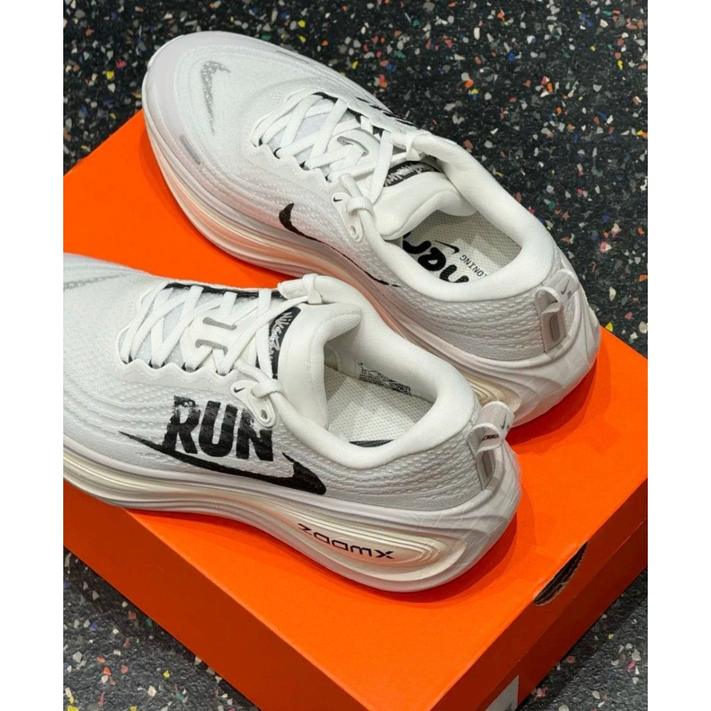 Nike Vomero Plus 白色 舒適 馬拉松 跑步鞋 IH2268-100-細節圖3