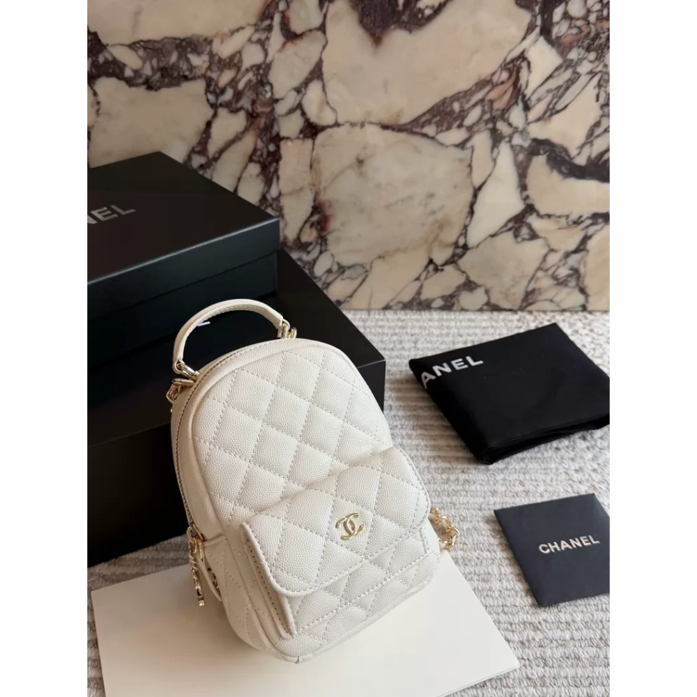 二手Chanel 24C白色小書包-細節圖3