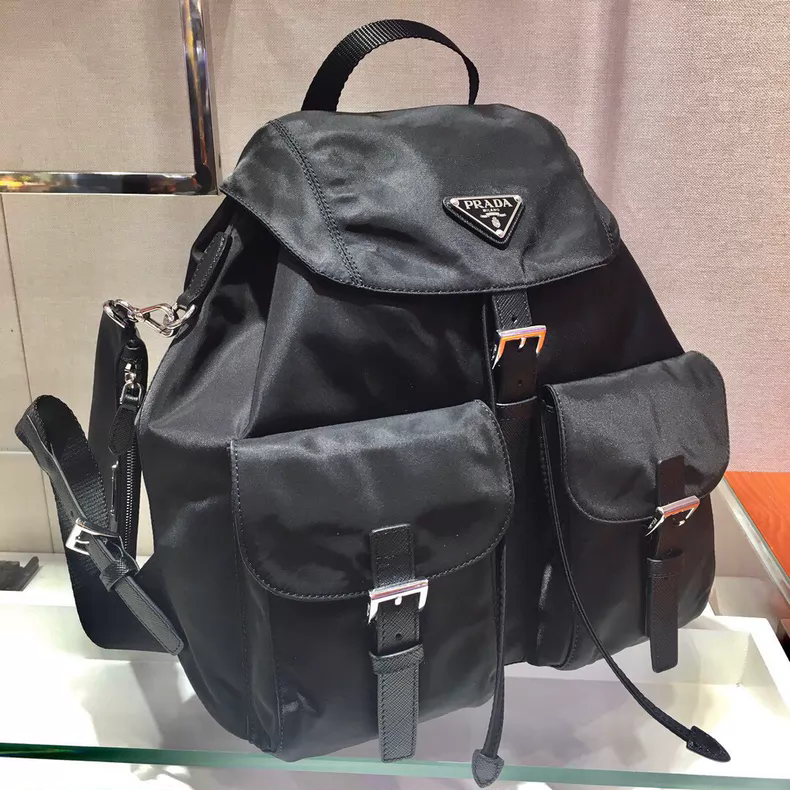 二手Prada 三角形徽標尼龍雙肩包 黑色-細節圖2