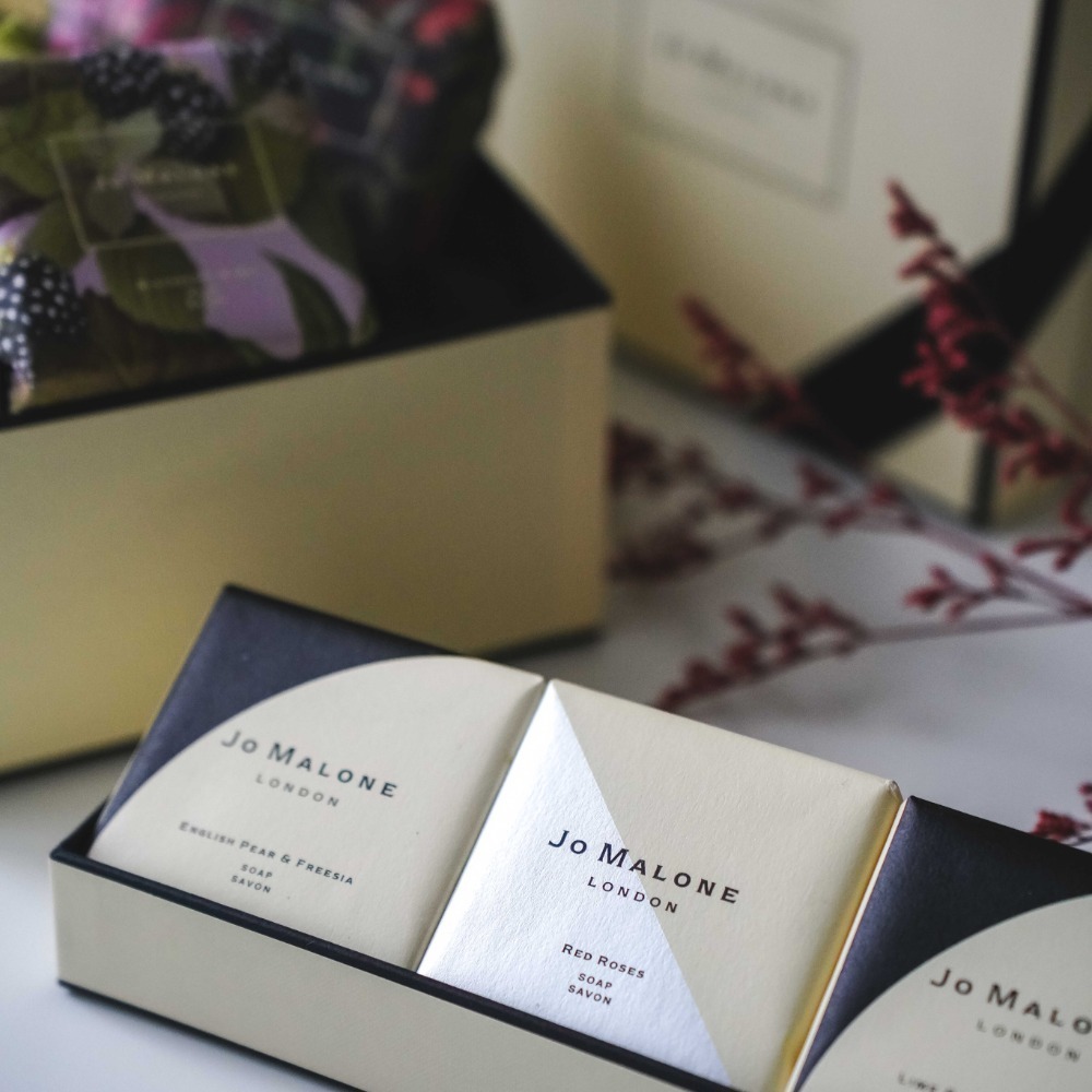 限時優惠【Jo Malone】絲滑香皂/黑石榴/紅玫瑰/黑莓子/英國梨/青檸羅勒柑橘 100g 身體清潔保養-細節圖4