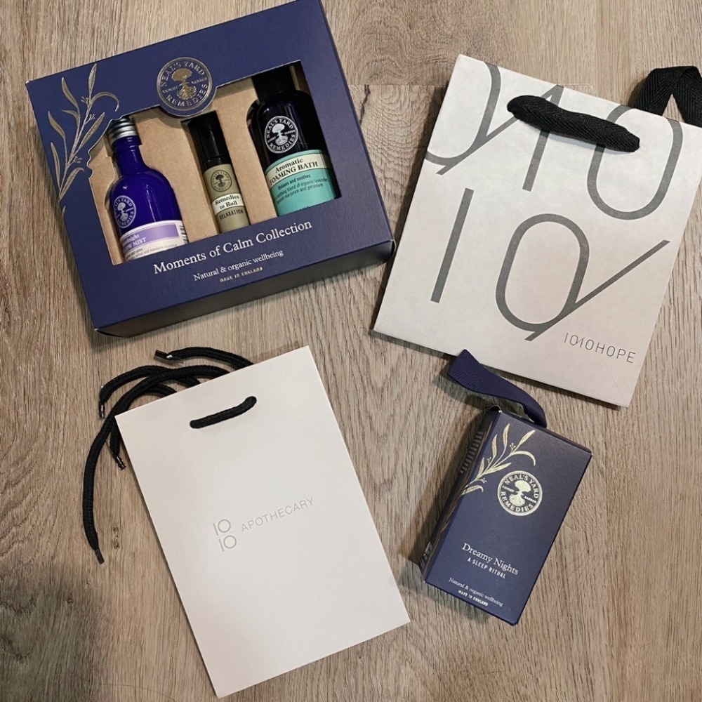 台灣專櫃貨【Neal＇s Yard Remedies】尼爾氏莊園 2024 聖誕限定禮盒 護手霜 野玫瑰萬用霜 枕頭噴霧-細節圖3