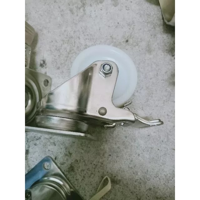 ✨金星車輪✨3英吋白鐵輪 不生鏽 耐磨 耐用 尼龍輪 白鐵架 載重 活動 固定 剎車-細節圖3