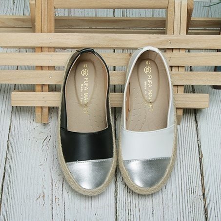 【富發牌-現貨出清】33BA92  金屬拼接草編兒童懶人鞋-黑-16/白-16-細節圖2