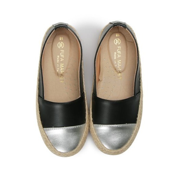 【富發牌-現貨出清】33BA92  金屬拼接草編兒童懶人鞋-黑-16/白-16-細節圖4