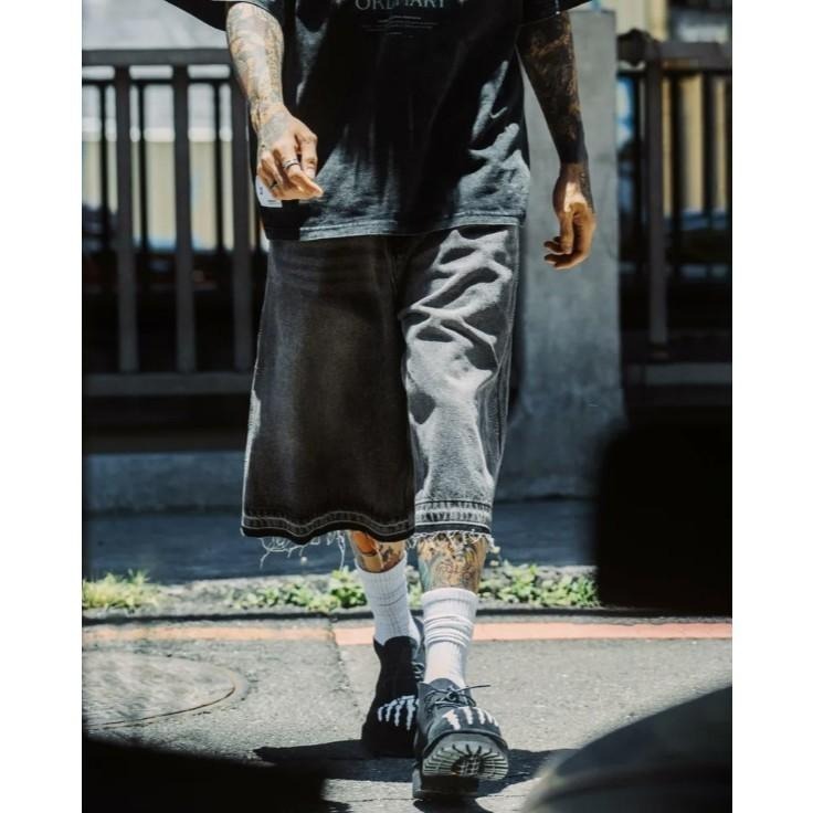 ORDINARY 水洗 不修邊 變形蟲 卯釘 8分 牛仔 短褲 店內價 【PS中壢】-細節圖2