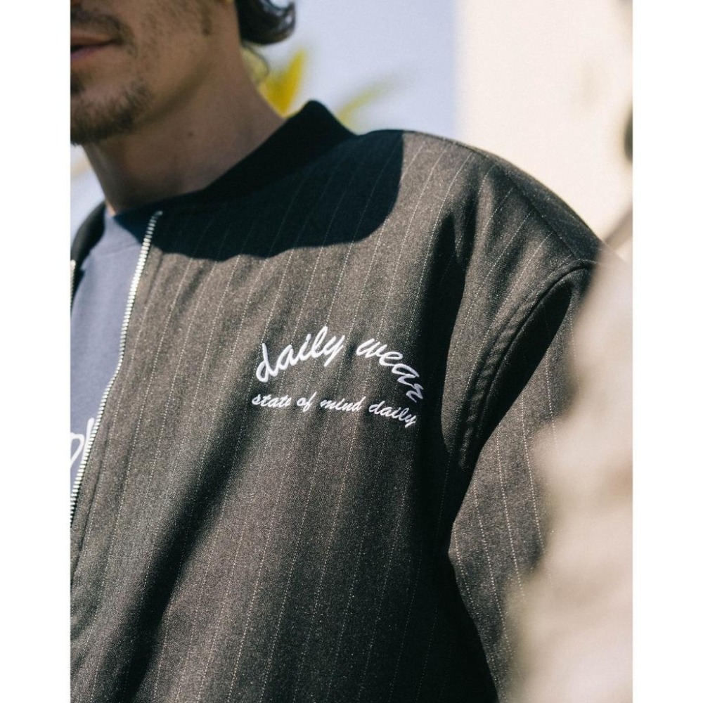 ORDINARY CHALK STRIPE STADIUM JACKET 直紋羊毛棒球外套 店內價 【PS中壢】-細節圖2