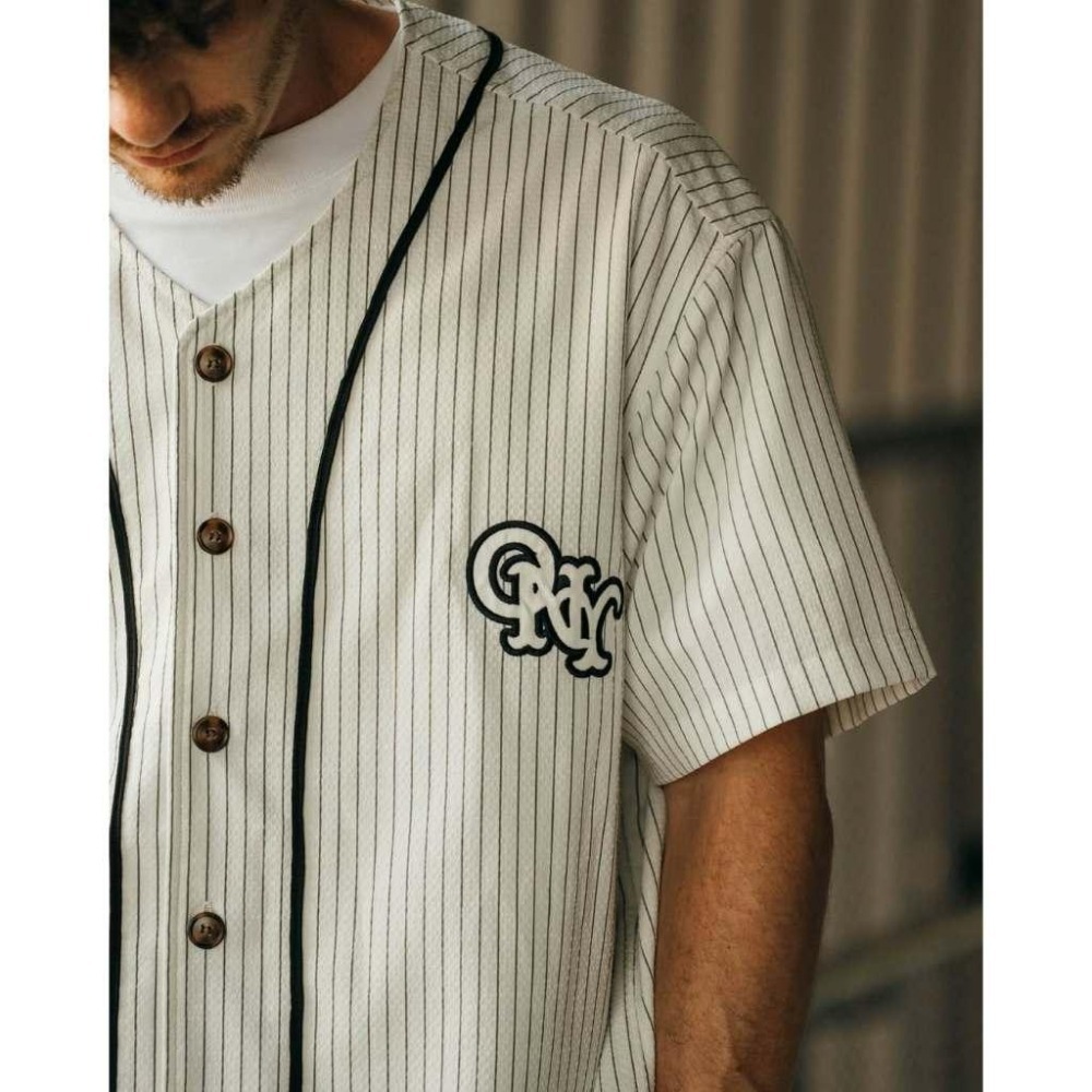 ORDINARY 25SS SEERSUCKER JERSEY 直紋泡泡砂貼布棒球衫 店內價 【PS中壢】-細節圖2