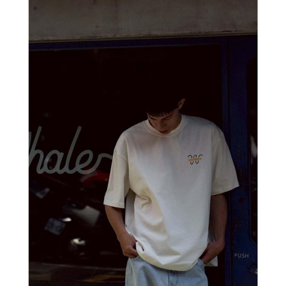 IDEALISM IDE WHALe. Holiday Collection Tee 法棍 短T【PS中壢】-細節圖3