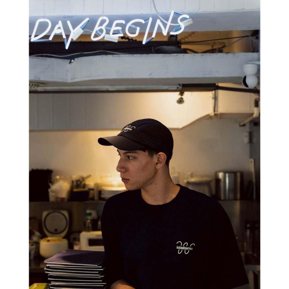 IDEALISM IDE WHALe. Holiday Collection Tee 法棍 短T【PS中壢】-細節圖8