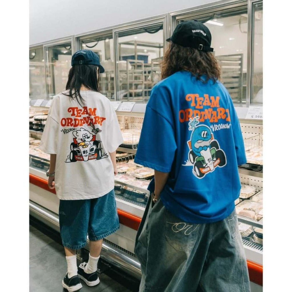 ORDINARY 25SS RACING CLUB™ GRAPHIC TEE 經典角色賽車短T 店內價 【PS中壢】-細節圖4