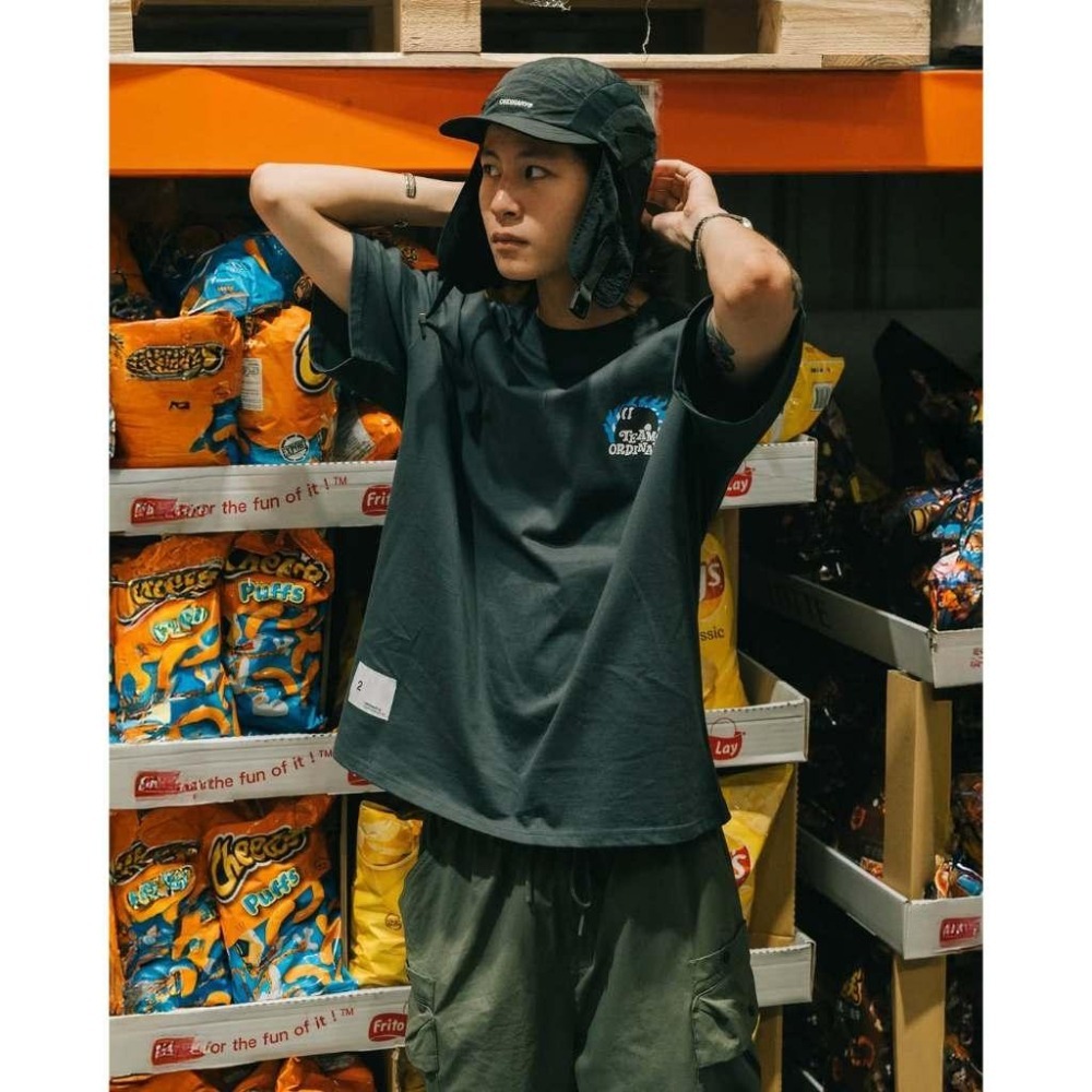 ORDINARY 25SS RACING CLUB™ GRAPHIC TEE 經典角色賽車短T 店內價 【PS中壢】-細節圖6