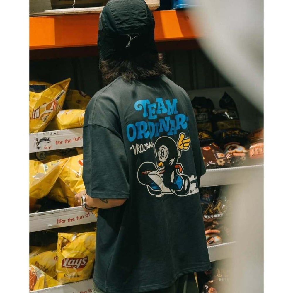 ORDINARY 25SS RACING CLUB™ GRAPHIC TEE 經典角色賽車短T 店內價 【PS中壢】-細節圖7