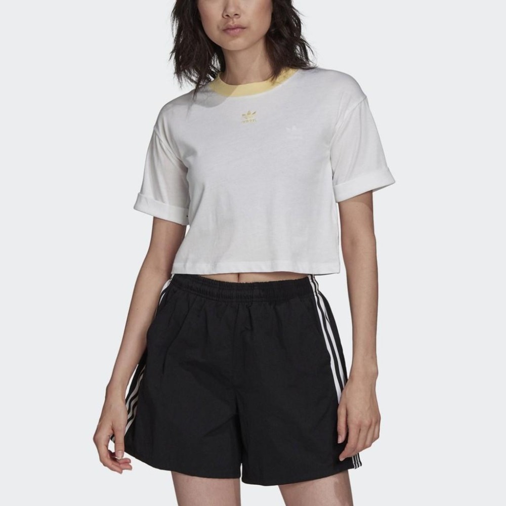 ADIDAS 胸口刺繡 LOGO 設計 短版 上衣【PS中壢】-細節圖2